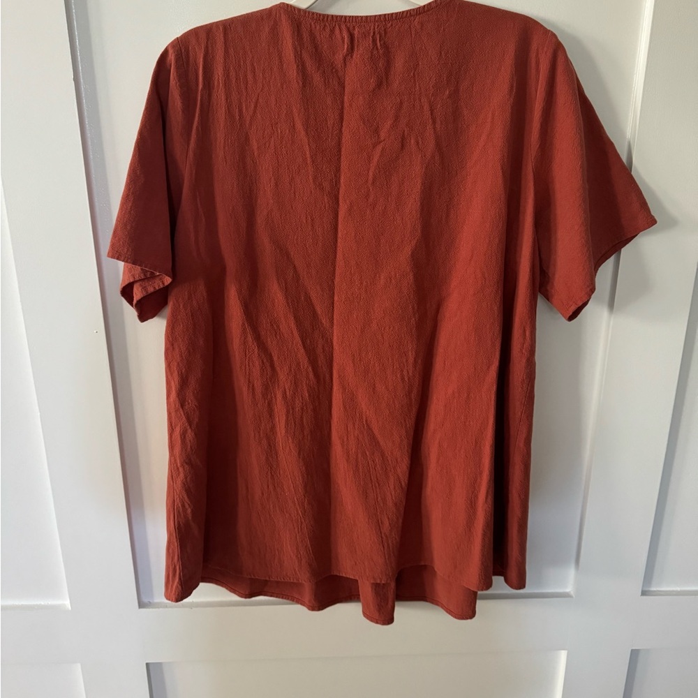 Roolee Women’s Blouse - Picture 2 of 3